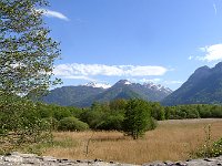 ... et au sud.  Au loin, le massif des Bauges (Arcalod à droite).